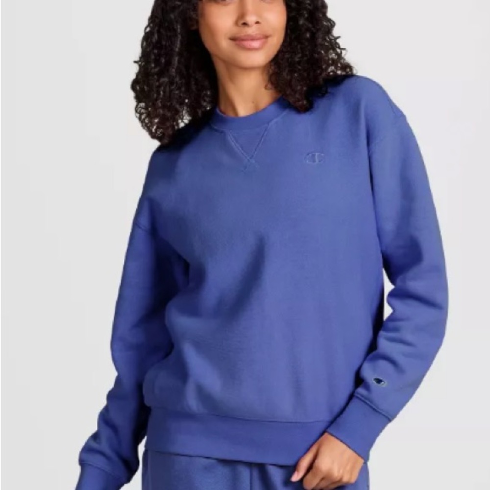 Champion 2-Piece Sweatshirt & Shorts Set Blue xxl top, xl shorts - Matching